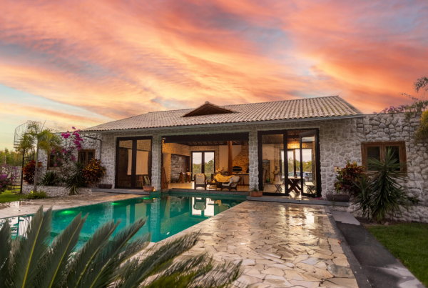 TTS Blog AI for Villa Operators